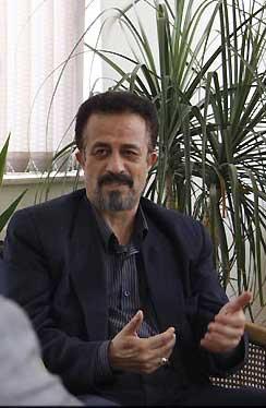 در حوزه موسیقی سنتی و مقامی مجوزها را سه ماه قبل از زمان اجرا صادر میکنیم