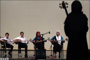 گروه موسيقي پارس روز جهاني كودك را جشن گرفتند