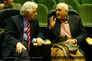 رضا یزدانی و ارکستر بادی تهران برای کمک به موسسه نیکوکاری مهرآفرین به روی صحنه رفتند