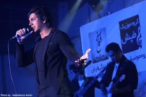 گزارش تصویری از کنسرت فرزاد فرزین در زاهدان