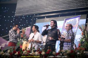 کنسرت محسن یگانه - کیش (نوروز 93)