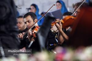 کنسرت ارکستر سمفونیک جاودانه ها به رهبری مجید انتظامی و خوانندگی سالار عقیلی - 1 مهر 1395