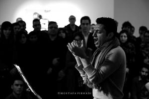 پرفورمنس «آدامس‌خوانی» - بهمن 1394